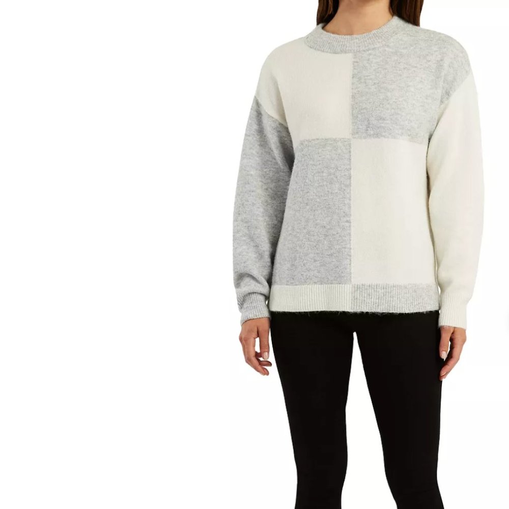 NWT | Grey and White Checkered Crewneck Sweater Size XL Women